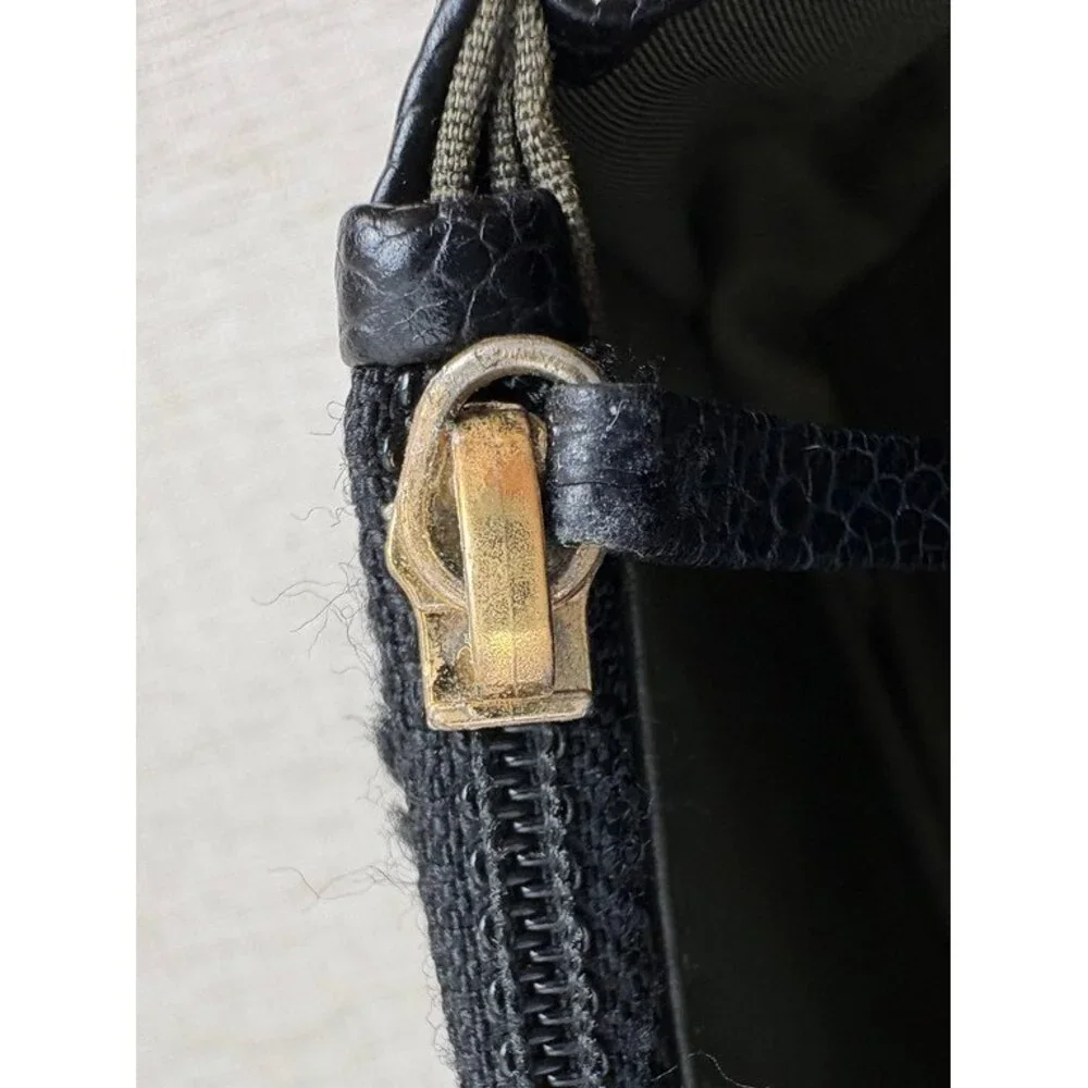 CHANEL Black Caviar Boy WOC GHW